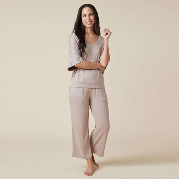 SIZE XS Dream Jersey Relaxed V-Neck with Capri Lounge Set For Women